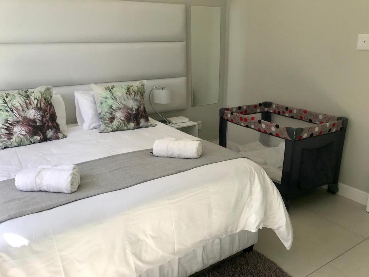 The Cottage On Cordia 2 Bedroom Self Catering 2Km From Umhlanga Beach Durban Exterior foto